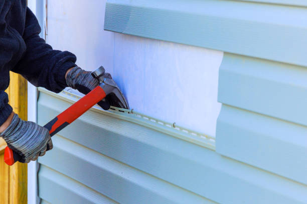 Reliable Emergency Siding Repair contractor in Clarksville, TX by Squared Siding